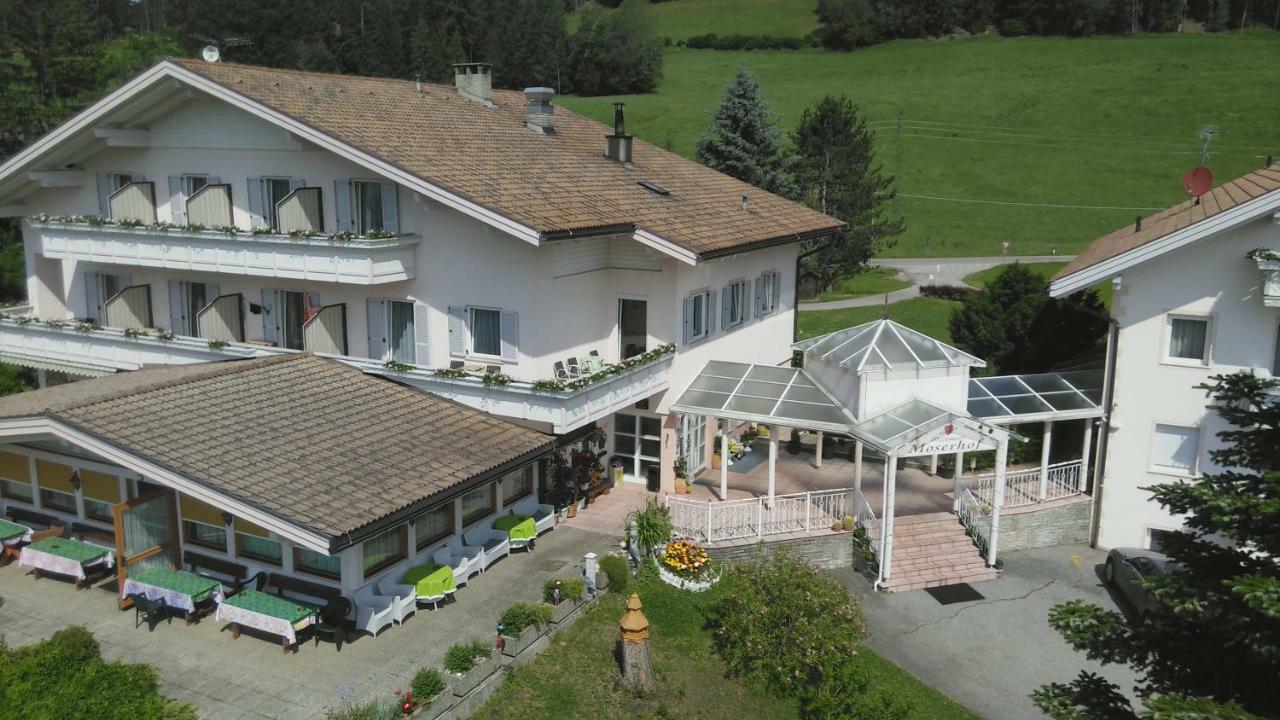 Hotel Moserhof Terenten Exteriör bild